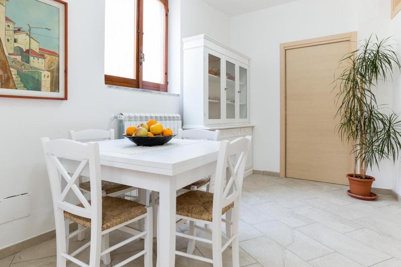 Casa Vacanza Rosy Di Guida Rosy Giungano エクステリア 写真